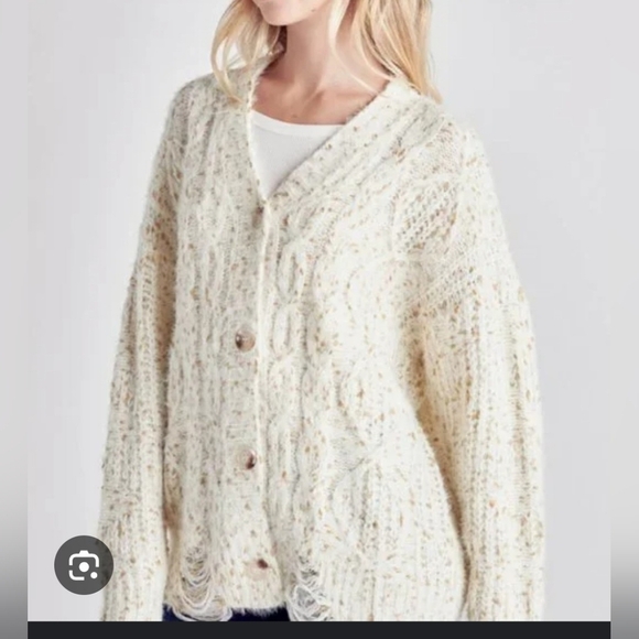 Petal Dew Sweaters - Petal Dew Gold Spec Cozy Cream Cable Knit Sweater Small - Oversized EUC PTP 23